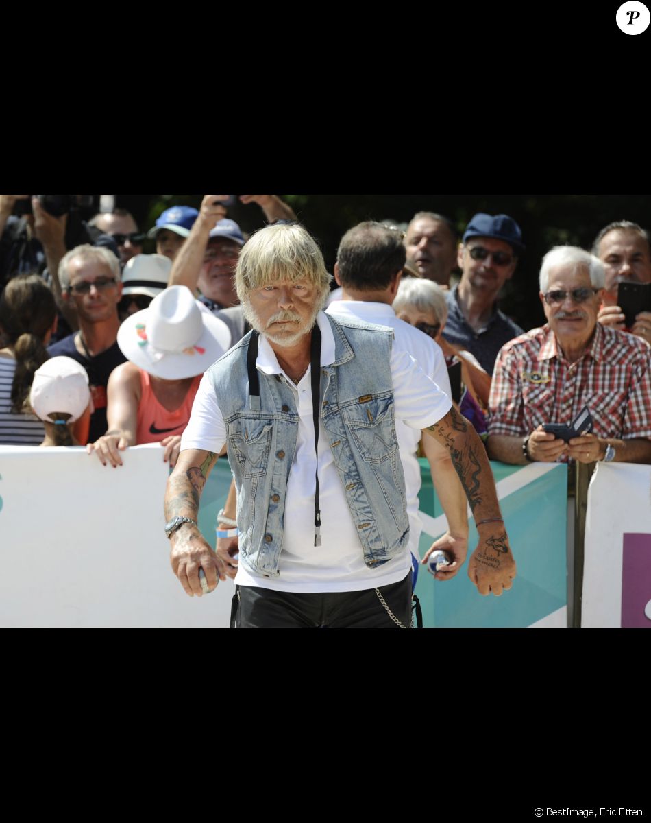 Le chanteur Renaud - Tournoi de pétanque Grand Prix des Personnalités d 'Isle sur la Sorgue dans le Vaucluse (84) le 24 juin 2017 © Eric Etten / Bestimage