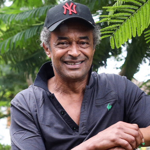 L'ancien sportif de tennis, Yannick Noah dans son village Noah, à Yaoundé, Cameroun. © Stéphane Lemouton/Bestimage 