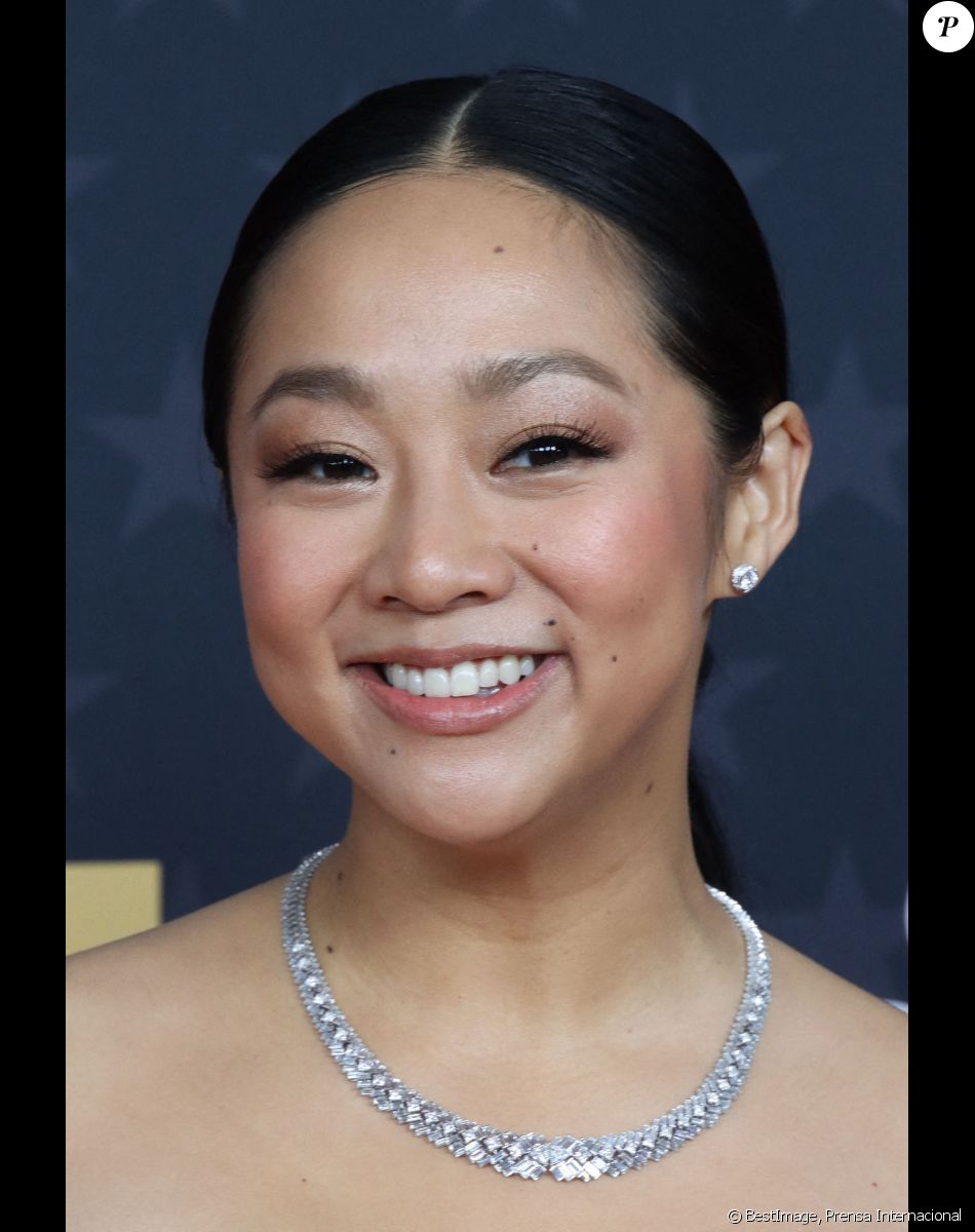 Stephanie Hsu au photocall de la 28ème cérémonie des "Critics' Choice Awards" à Los Angeles, le 15 janvier 2023. © Prensa Internacional via Zuma Press/Bestimage
