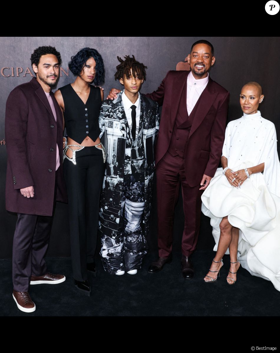 Trey Smith, Willow Smith, Jaden Smith, Will Smith et sa femme Jada Pinkett Smith à la première du film Apple Original "Emancipation" au Regency Village Theatre de Westwood, à Los Angeles, Californie, Etats-Unis, le 30 novembre 2022.