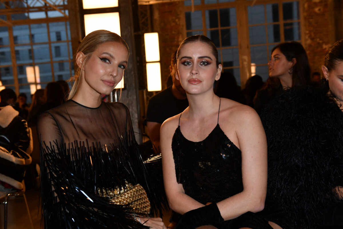 Photo : Valentina Ferragni, Leonie Hanne - Front Row au défilé de mode