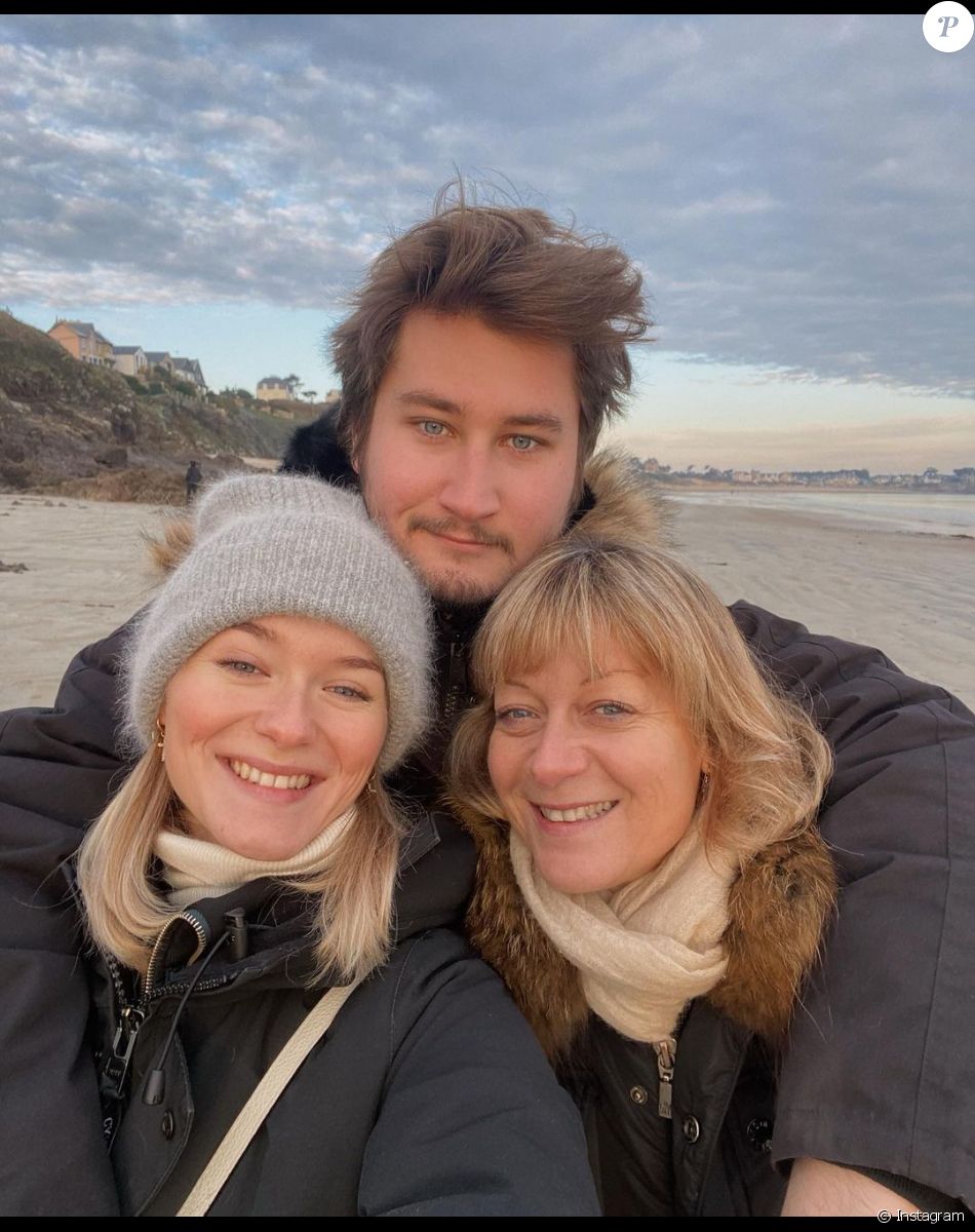 Ivana, la fille de Cauet, avec son frère Valmont et sa maman Virginie