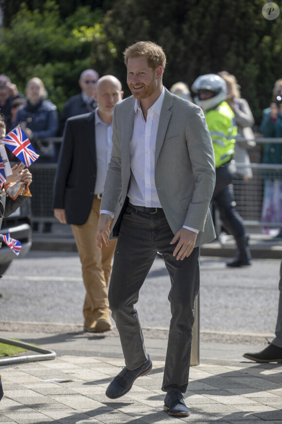 Le prince Harry à son arrivée à l'ouverture officielle de "Future", une nouvelle zone pour les jeune à Barking and Dagenham. Le 11 avril 2019 