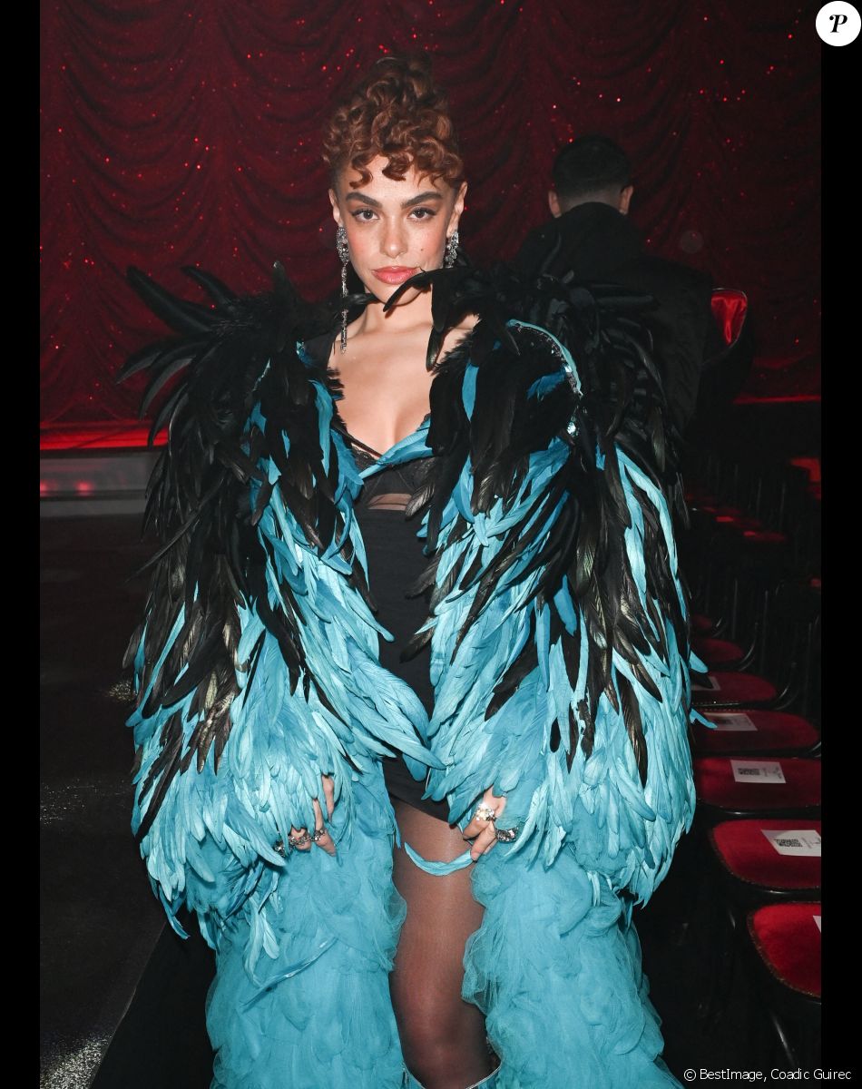 People au défilé de mode Haute-Couture "On Aura Tout Vu" lors de la Fashion Week Printemps-été 202 au Paradis Latin à Paris le 24 janvier 2023. © Coadic Guirec/Bestimage
