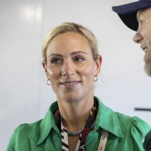 Exclusif - Zara Phillips (Zara Tindall), et Mike Tindall, assistent à la course de Supercars "Adelaïde 500" à Adelaïde en Australie, le 3 décembre 2022. 