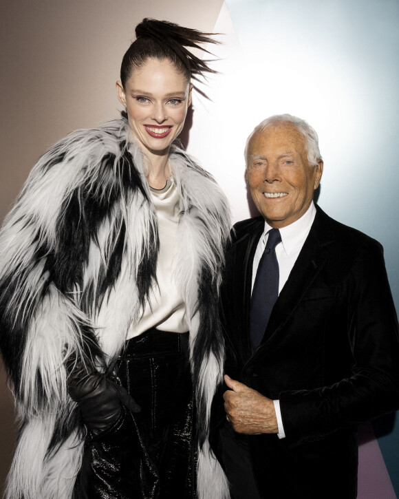 Coco Rocha, Giorgio Armani - Personnalités dans les backstage du défilé de mode Haute-Couture "Giorgio Armani Privé" lors de la fashion week de Paris. Le 24 janvier 2023