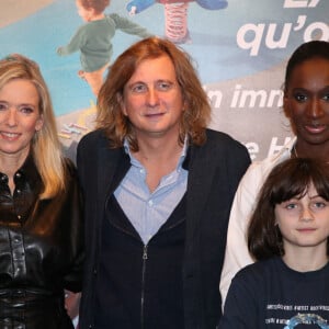 L'équipe du film : Léa Drucker, le réalisateur Julien Rambaldi, Vidal Arzoni et Eye Haïdara - Première du film "Les Femmes du square" au Cinéma UGC Ciné Cité Bercy à Paris le 7 Novembre 2022. © Bertrand Rindoff / Bestimage