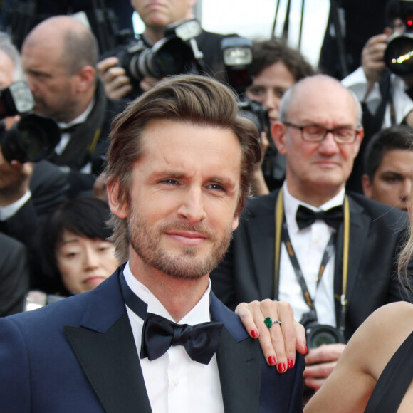 Philippe Lacheau et sa compagne Elodie Fontan à la projection du film "Once Upon a Time... in Hollywood" lors du 72ème Festival International du Film de Cannes, France, le 21 mai 2019. © Denis Guignebourg/Bestimage 