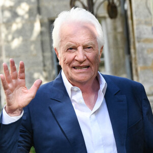 André Dussollier (président du jury) au photocall du jury au jardin des Bardines lors du 15ème festival du film francophone d'Angoulême le 23 août 2022. © Coadic Guirec / Bestimage 