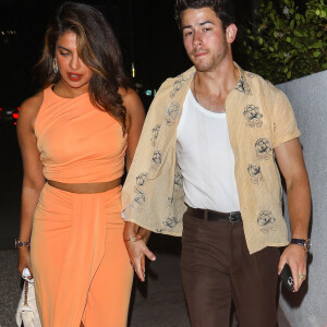 Exclusif - Nick Jonas et sa femme Priyanka Chopra à leur arrivée au restaurant Catch Steak à West Hollywood. Le 17 août 2022 