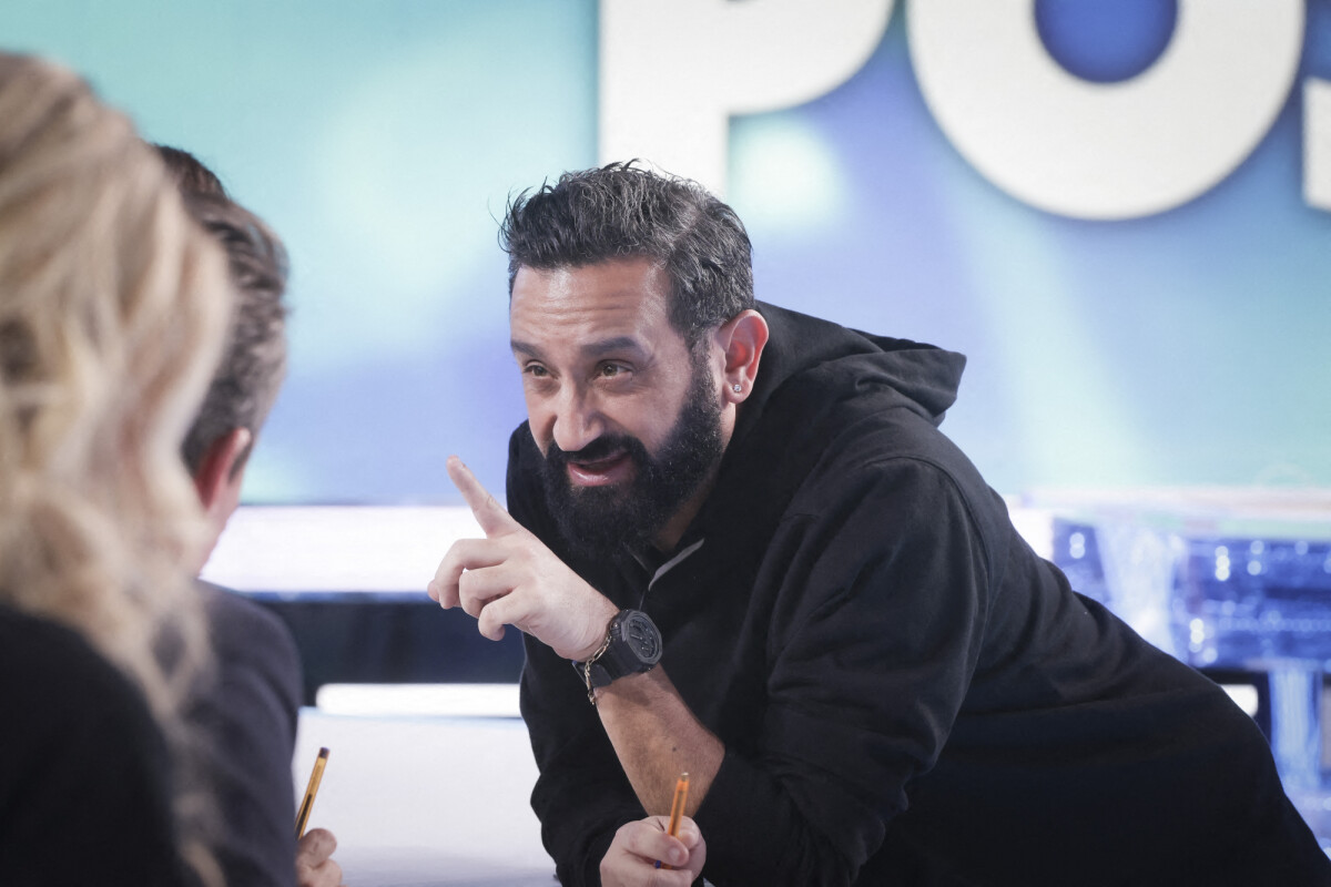 Photo Exclusif Cyril Hanouna Sur Le Plateau De L Mission Tpmp