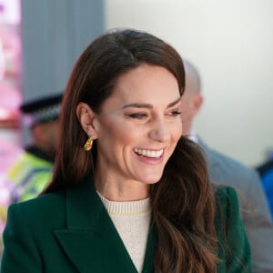 Catherine (Kate) Middleton, princesse de Galles, au complexe de marché Kirkgate sur Vicar Lane à Leeds, West Yorkshire, Royaume Uni, le 31 janvier 2023, où elle rencontre des vendeurs et des membres du public pour le lancement de la campagne Shaping Us qui sensibilise à l'importance unique de la petite enfance. 