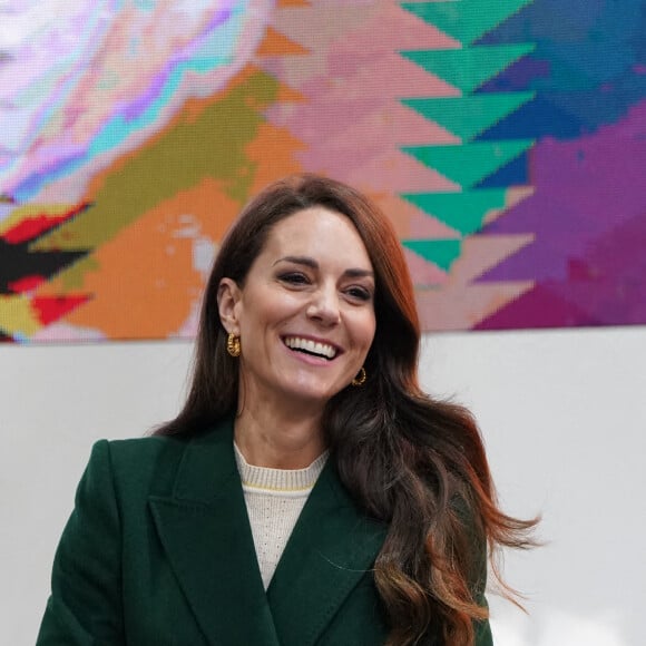 Catherine (Kate) Middleton, princesse de Galles, au complexe de marché Kirkgate sur Vicar Lane à Leeds, West Yorkshire, Royaume Uni, le 31 janvier 2023, où elle rencontre des vendeurs et des membres du public pour le lancement de la campagne Shaping Us qui sensibilise à l'importance unique de la petite enfance. 