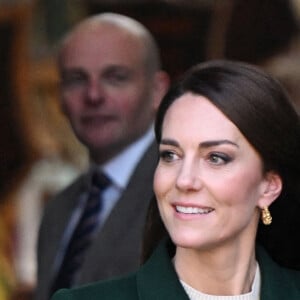 Catherine (Kate) Middleton, princesse de Galles, arrive au complexe de marché Kirkgate sur Vicar Lane à Leeds, West Yorkshire, Royaume Uni, le 31 janvier 2023, où elle rencontre des vendeurs et des membres du public pour le lancement de la campagne Shaping Us qui sensibilise à l'importance unique de la petite enfance. 