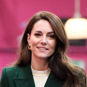 Catherine (Kate) Middleton, princesse de Galles, arrive au complexe de marché Kirkgate sur Vicar Lane à Leeds, West Yorkshire, Royaume Uni, le 31 janvier 2023, où elle rencontre des vendeurs et des membres du public pour le lancement de la campagne Shaping Us qui sensibilise à l'importance unique de la petite enfance. 