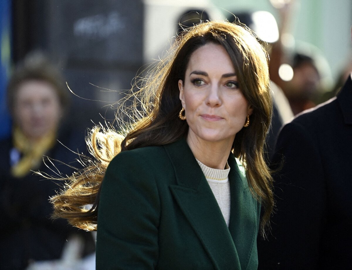 Photo Catherine Kate Middleton Princesse De Galles Arrive Au Complexe De Marché Kirkgate 8819