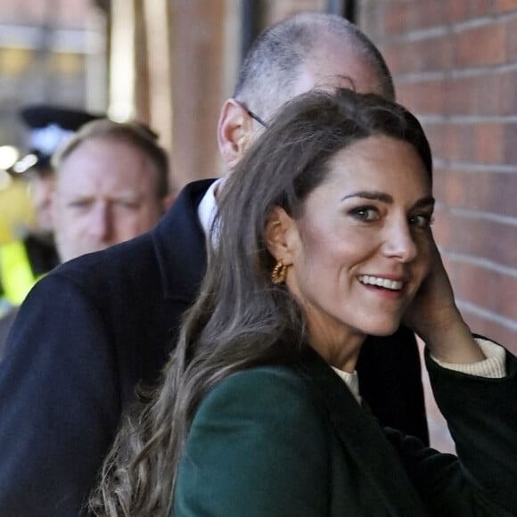 Catherine (Kate) Middleton, princesse de Galles, arrive au complexe de marché Kirkgate sur Vicar Lane à Leeds, West Yorkshire, Royaume Uni, le 31 janvier 2023, où elle rencontre des vendeurs et des membres du public pour le lancement de la campagne Shaping Us qui sensibilise à l'importance unique de la petite enfance. 