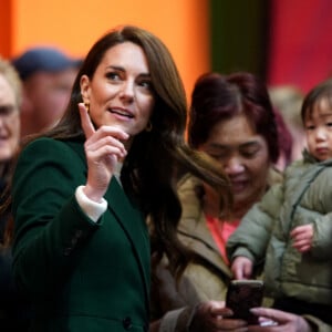 Catherine (Kate) Middleton, princesse de Galles, au complexe de marché Kirkgate sur Vicar Lane à Leeds, West Yorkshire, Royaume Uni, le 31 janvier 2023, où elle rencontre des vendeurs et des membres du public pour le lancement de la campagne Shaping Us qui sensibilise à l'importance unique de la petite enfance. 