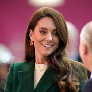 Catherine (Kate) Middleton, princesse de Galles, au complexe de marché Kirkgate sur Vicar Lane à Leeds, West Yorkshire, Royaume Uni, le 31 janvier 2023, où elle rencontre des vendeurs et des membres du public pour le lancement de la campagne Shaping Us qui sensibilise à l'importance unique de la petite enfance. 