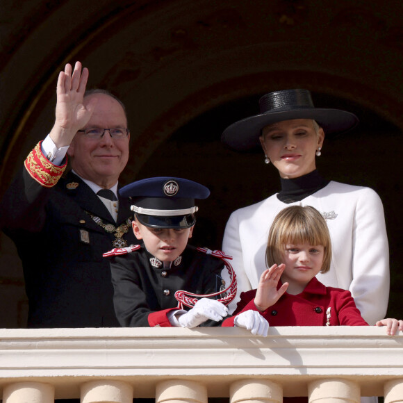 Le prince Albert II de Monaco, la princesse Charlène de Monaco, le prince Jacques et la princesse Gabriella - Fête Nationale de la principauté de Monaco, le 19 novembre 2022. © Claudia Albuquerque/Bestimage 