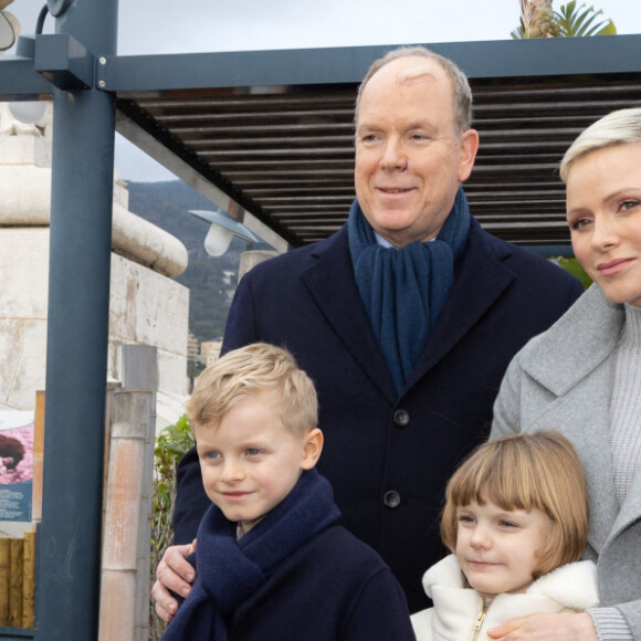 Le Prince Albert II et la Princesse Charlène de Monaco, accompagnés de leurs enfants, Jacques et Gabriella. © Olivier Huitel / Pool Monaco / Bestimage 