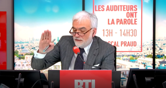 Pascal Praud se retrouve au milieu d'un gros clash entre deux auditrices dans son émission sur RTL