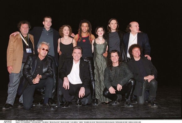 Hélène Ségara Julie Zenatti, Patrick Fiori, Garou, Daniel Lavoie, Bruno Pelletier, Luck Merville de Notre-Dame de Paris au MIDEM de Cannes en 2000