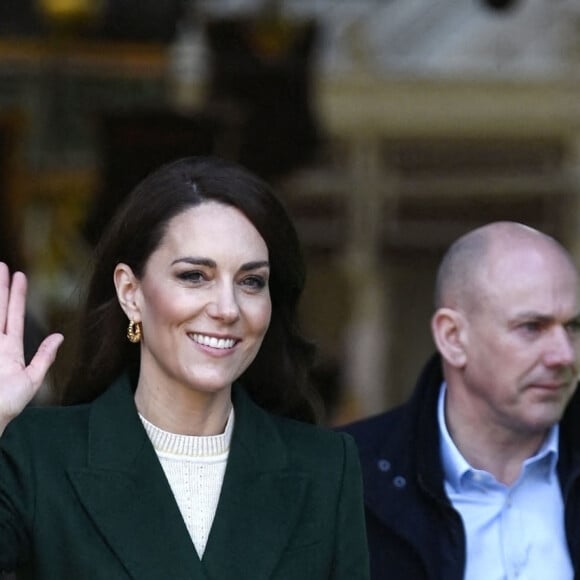 Catherine (Kate) Middleton, princesse de Galles, arrive au complexe de marché Kirkgate sur Vicar Lane à Leeds, West Yorkshire, Royaume Uni, le 31 janvier 2023, où elle rencontre des vendeurs et des membres du public pour le lancement de la campagne Shaping Us qui sensibilise à l'importance unique de la petite enfance. 