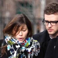 Justin Timberlake : Tellement accro à sa belle Jessica Biel... qu'il ne la lâche plus !