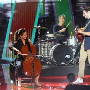 Exclusif - Scène - Vianney et Catherine Robert - Direct de l'émission "Tous ensemble pour la musique" pour la fête de la musique 2020 à l'AccorHotels Arena à Paris le 19 juin 2020. © Cyril Moreau / Veeren Ramsamy / Bestimage