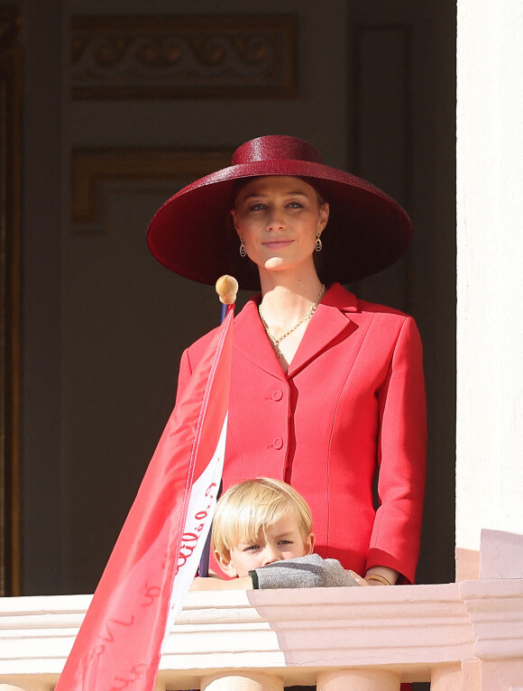 Beatrice Borromeo - La famille princière au balcon du palais lors de la Fête Nationale de la principauté de Monaco le 19 novembre 2022. © Dominique Jacovides / Bruno Bebert / Bestimage 