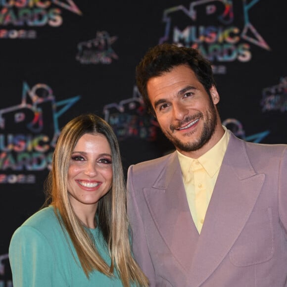 Amir et sa femme Lital au photocall de la 24ème édition des "NRJ Music Awards (NMA)" au Palais des Festivals à Cannes le 18 novembre 2022. © Rahid Bellak / Bestimage 