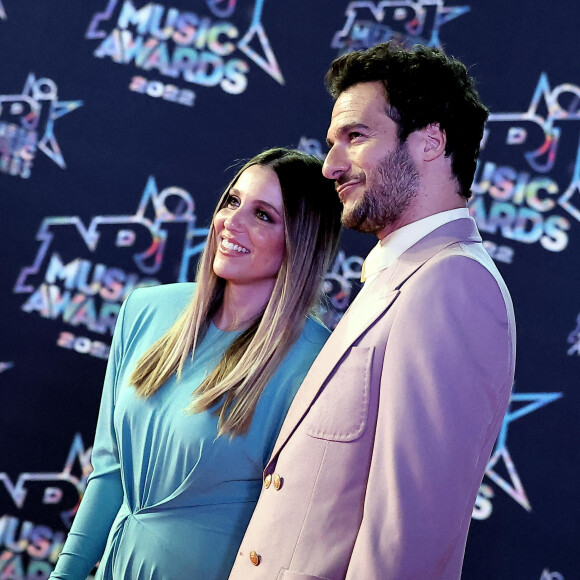 Amir et sa femme Lital au photocall de la 24ème édition des "NRJ Music Awards (NMA)" au Palais des Festivals à Cannes le 18 novembre 2022. © Dominique Jacovides / Bestimage 