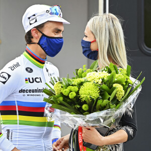 Info - Julian Alaphilippe et Marion Rousse sont parents d'un petit Nino - Le cycliste français Julian Alaphilippe remporte sa troisième Flèche Wallonne à Huy en Belgique, le 21 avril 2021, après ses précédentes victoires en 2018 et 2019. Il a devancé Primoz Roglic (Jumbo-Visma) et Alejandro Valverde (Movistar). © Photo News / Panoramic / Bestimage 