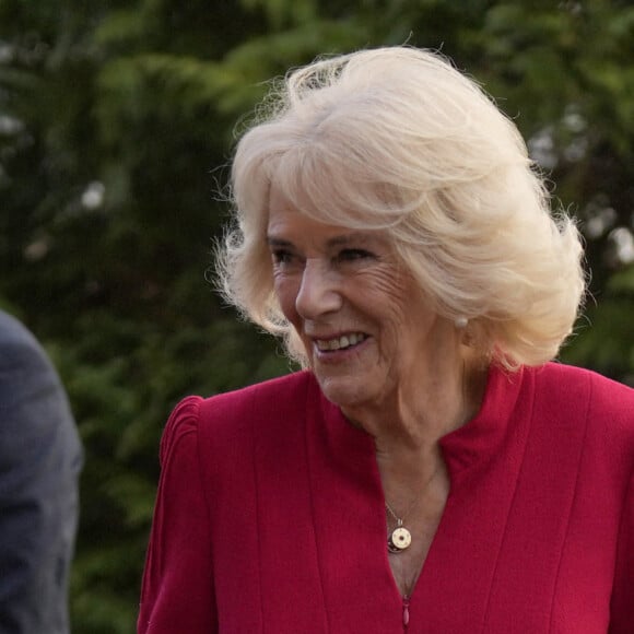 Camilla Parker Bowles, reine consort d'Angleterre, dans son rôle de colonel des Grenadier Guards, arrive au Lille Barracks à Aldershot, Hampshire, Royaume Uni, 31 janvier 2023, où elle rencontre des membres du bataillon, remet des médailles et rencontre des familles. 