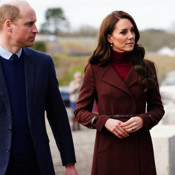 Le prince William, prince de Galles, et Catherine (Kate) Middleton, princesse de Galles, lors d'une visite au centre social de Dracaena à Cornwall, pour en savoir plus sur la grande variété de soutien et de services que l'organisation offre à la population locale, avec une mission de construire une société saine, heureuse et solidaire le jeudi 9 février 2023. 