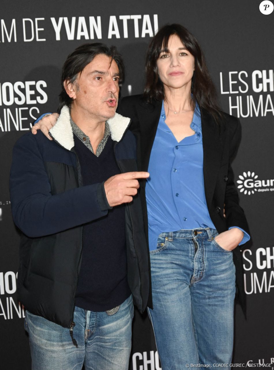 Yvan Attal et sa compagne Charlotte Gainsbourg Avant première du film Les Choses Humaines au