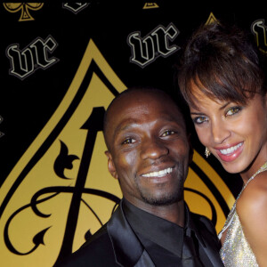 Malheureusement, ils ont soudainement rompu en 2008.
Claude Makélélé et Noémie Lenoir - Soirée Champagne "Armand de Brignac" au VIP room de Cannes.