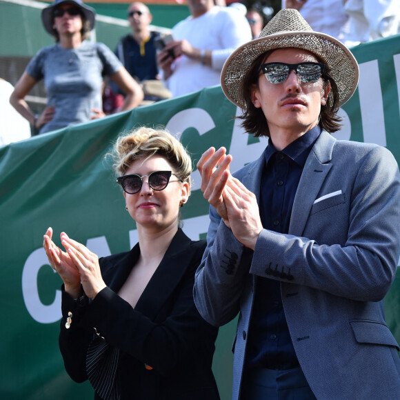 Jazmin Grace Grimaldi ( la fille du prince Albert II de Monaco) et son compagnon Ian Mellencamp assistent au Rolex Monte Carlo Masters 2018 de tennis, au Monte Carlo Country Club à Roquebrune Cap Martin le 18 avril 2018. © Bruno Bebert / Bestimage 