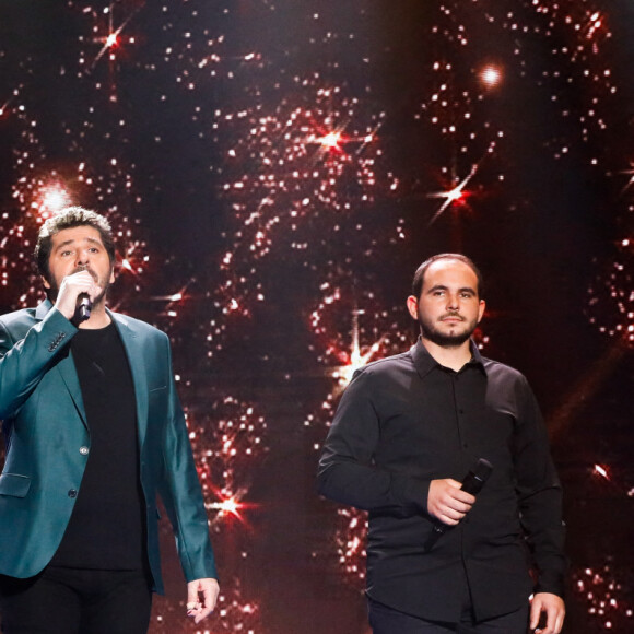Exclusif - Patrick Fiori et le groupe "Canta U Populu Corsu" - Surprises - Enregistrement de l'émission "La boîte à secrets 15", au Studio 128 à Saint Denis, présentée par F.Bollaert et diffusée le 17 février 2023 sur France 3 © Christophe Clovis / Bestimage