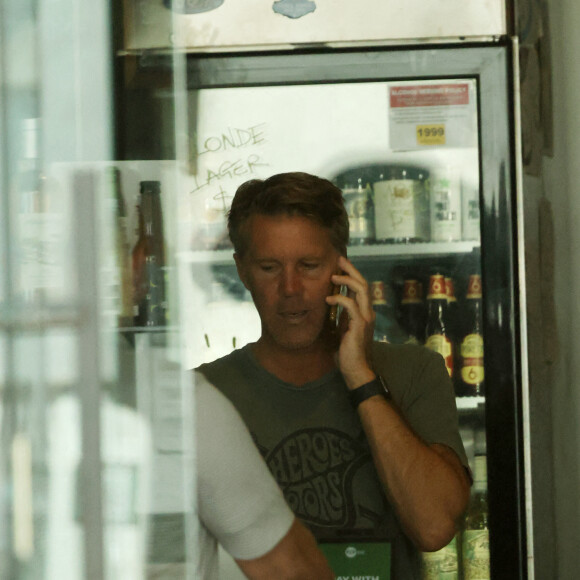 Exclusif - Le prince Emmanuel Philibert de Savoie est aux commandes, service et encaissement, dans son restaurant de pâtes fraiches "Prince of Venice" à Westwood. Le 1er juin 2022 