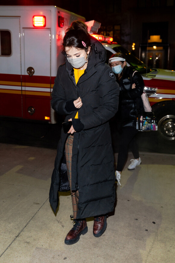Selena Gomez lors du tournage de la série "Only Murders in the Building" à New York, le 17 janvier 2021. 