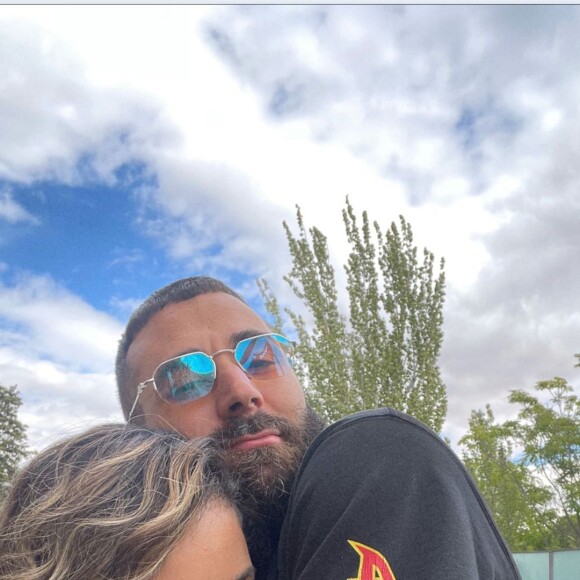 Pour l'occasion, Jordan Ozuna était vêtue d'une longue robe noire assortie d'un sublime sac en or, comme elle l'a montré sur Instagram.
Karim Benzema et sa compagne, une rare photo postée par le mannequin sur Instagram le 24 novembre 2022.