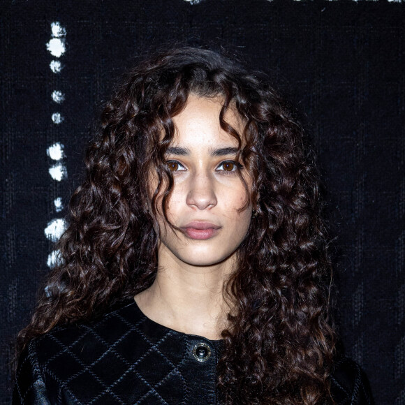 Iman Perez au photocall du défilé femme Chanel Automne/Hiver 2022/2023 lors de la Fashion Week de Paris au Grand Palais Ephémère à Paris, France, le 8 mars 2022. © Olivier Borde/Bestiùage