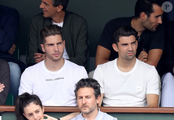 Luca et Enzo Zidane dans les tribunes des Internationaux de France de Tennis de Roland Garros à Paris, le 10 juin 2018. © Dominique Jacovides - Cyril Moreau/Bestimage