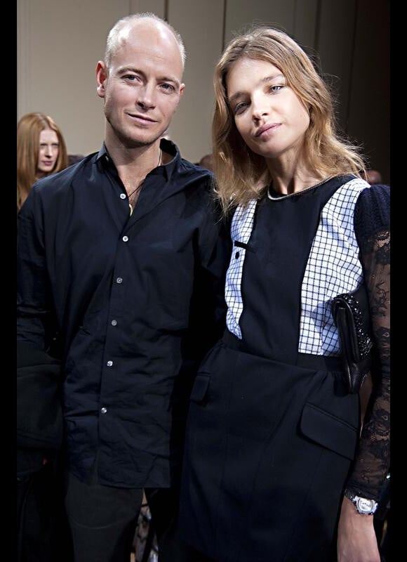 Justin Portman et Natalia Vodianova au défilé Julien Macdonald à Londres lors de la Fashion Week. Le 21/02/10