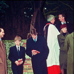 Le prince William et le prince Harry à Sandringham pour Noël en 1997