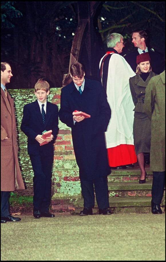 Le prince William et le prince Harry à Sandringham pour Noël en 1997