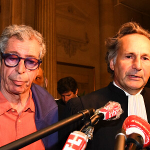 Patrick Balkany à la sortie du palais de justice de Paris après sa condamnation à cinq ans de prison ferme ; et quatre ans pour sa femme Isabelle le 27 mai 2020