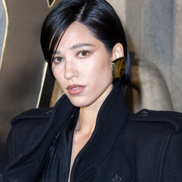 Kelsey Asbille Chow - Photocall du défilé de mode prêt-à-porter automne-hiver 2023/2024 "Saint Laurent" lors de la Fashion Week de Paris. Le 28 février 2023 © Olivier Borde / Bestimage 